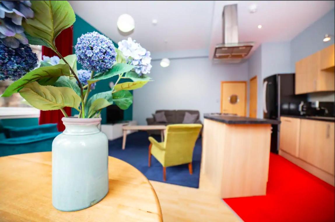 Renfield Apartment, Bright And Spacious Home Glasgow Esterno foto
