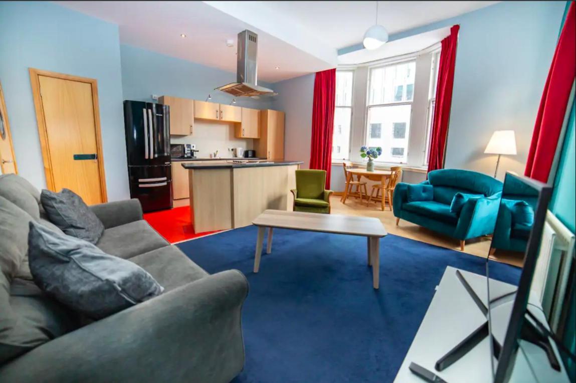 Renfield Apartment, Bright And Spacious Home Glasgow Esterno foto
